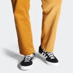 ADIDAS Matchbreak Core Black/Cloud White -Wintersport Adidas Matchbreak Super Core Black Cloud White 10