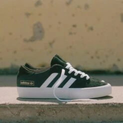 ADIDAS Matchbreak Core Black/Cloud White -Wintersport Adidas Matchbreak Super Core Black Cloud White 13