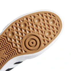 ADIDAS Matchbreak Core Black/Cloud White -Wintersport Adidas Matchbreak Super Core Black Cloud White 9