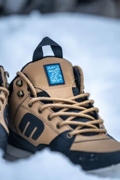 Etnies Jones MTW Brown/Black -Wintersport DSC09819