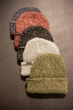 Explorer Beanie Navy Fleck -Wintersport DSC 9966 48bad2a1 5e37 4b2b a2bf f02404915577