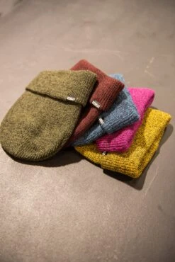 Huntsman Beanie Antique Burgundy 23 Huntsman Beanie Antique Burgundy -Wintersport DSC 9969 09c21fda 61d9 466c a56b c837902739e0