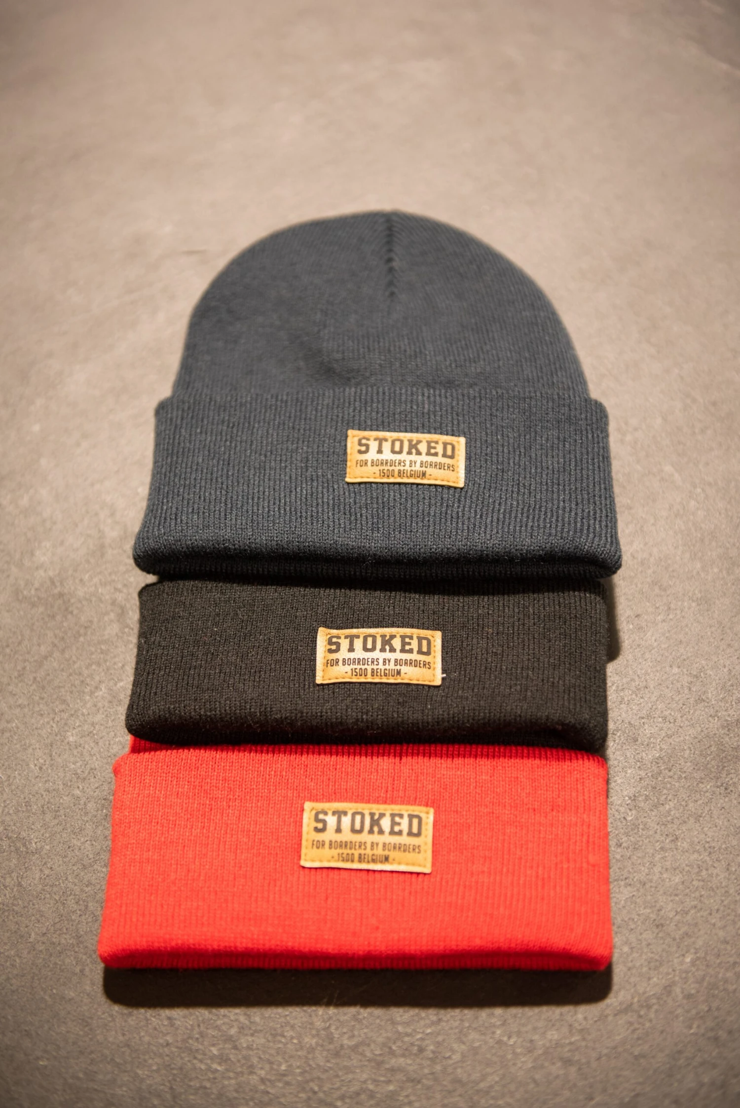 Kids Original Cuffed Beanie Classic Red 5 Kids Original Cuffed Beanie Classic Red - Afbeelding 3