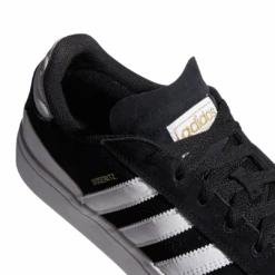 ADIDAS Busenitz Vulc II Core Black/ Ftwr White/ Gum -Wintersport EF8472 FTW photo detail 1 white