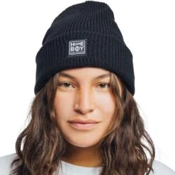 Bad Hair Beanie Black -Wintersport Homeboy Bad Hair Beanie Black Model Female Front