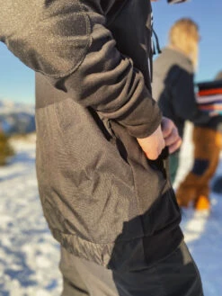 Stoked Shred Snowboard Hoodie Black -Wintersport IMG 1953