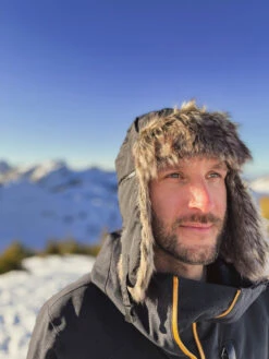 Sherpa Hat Black -Wintersport IMG 2115