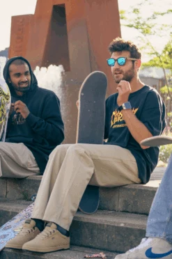 Etnies Joslin Tan/Black 14 Etnies Joslin Tan/Black -Wintersport Stoked Boardshop Skateboarding Team Fotoshoot 33 6553a576 c0f3 4b2f 91e7 c3524de6b4f9