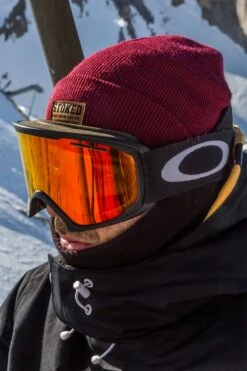 Original Cuffed Beanie Coral -Wintersport Stoked beanies 2 8948914d 078b 4766 8b12 4f143f17ccb4