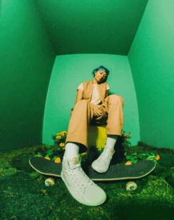 Vans The Lizzie Marshmallow -Wintersport VANS LIZZIE ARMANTO SKATE COLLECTION 12