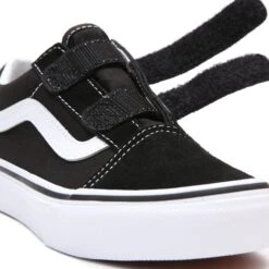 Vans Kids Old Skool Black/ True White -Wintersport VN000VHE6BT 1