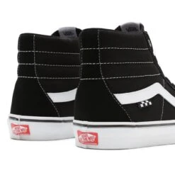 Vans Skate Sk8-Hi Black/White 11 Vans Skate Sk8-Hi Black/White -Wintersport VN0A5FCCY28 2