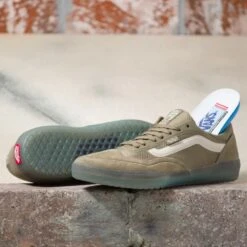 Vans Ave Convert Green -Wintersport Vans Ave Convert Green Lifestyle Overview