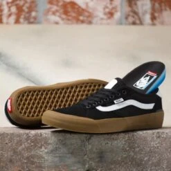 Vans Chima 2 Black/Gum -Wintersport Vans Chima 2 Black Gum Lifestyle Overview
