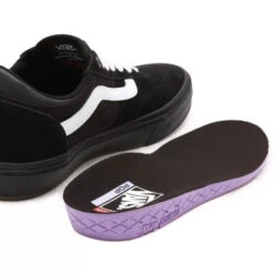 Vans Gilbert Crockett Blackout -Wintersport Vans Gilbert Crockett Blackout Insole
