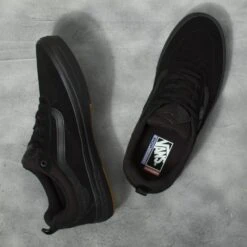 Vans Kyle Walker Blackout -Wintersport Vans Kyle Walker Blackout Top Overview