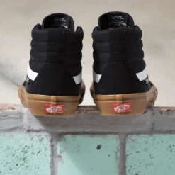 Vans Skate Sk8-Hi Black/Gum -Wintersport Vans Skate Sk8 Hi Black Gum 5