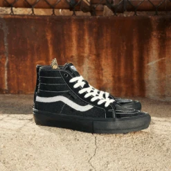 Vans Skate Sk8-Hi Decon Elijah Berle Black/ Black -Wintersport Vans Skate Sk8 Hi Decon Elijah Berle Black Black 6