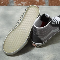 Vans Skate Sk8-Hi Translucent Rubber Grey -Wintersport Vans Skate Sk8 Hi Translucent Rubber Grey 93