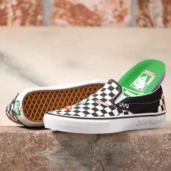 Vans Skate Slip-On Skateistan Checkerboard -Wintersport Vans Skate Slip On Skateistan Checkerboard Overview