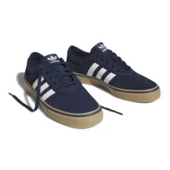 ADIDAS Adiease Core Navy/ White/ Gum -Wintersport adidas adiease core navy white gum side