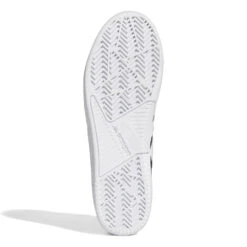 ADIDAS Tyshawn Low Core Black / Cloud White / Gold Metallic -Wintersport adidas tyshawn low core black cloud white gold metallic bottom