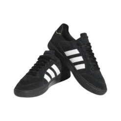 ADIDAS Tyshawn Low Core Black / Cloud White / Gold -Wintersport adidas tyshawn low core black cloud white gold overview