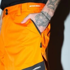 Zip Pants Orange 14 Zip Pants Orange -Wintersport beyond medals zip pants orange close