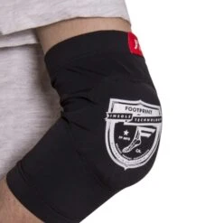 Low Pro Protection Elbow Sleeve Black -Wintersport footprint low pro protection elbow sleeve black model