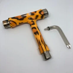 Stoked V2 Graphic Skate Tool Leopard -Wintersport stoked v2 graphic t tool leopard3