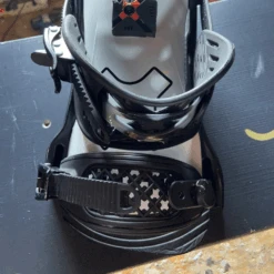 Emperor 159W Snowboard + Axtion White Snowboardbindingen + Pipe Snowboardbag Steel Grey 165 -Wintersport stoked029 verdad emperor 159w action whiteblack l rental steel grey 165 6