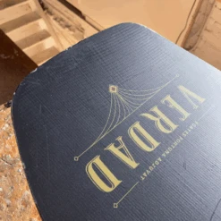 Emperor 159W Snowboard + Joint White Snowboardbindingen + Pipe Snowboardbag Deep Blue 165 -Wintersport stoked034 verdad emperor 159w joint white l pipe deep blue 165 7