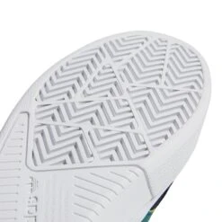 ADIDAS Tyshawn Core Black / Collegiate Green / Cloud White -Wintersport tyshawn core black collegiate green cloud white tip