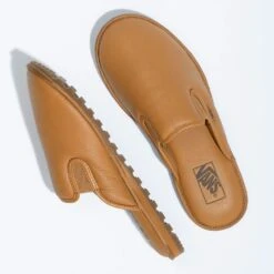 Mountain Mule Vansguard Leather Brown -Wintersport vans mountain mule vansguard leather brown top side