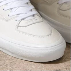 Vans Skate Half Cab Daz White/White -Wintersport vans skate half cab daz whitewhite tip