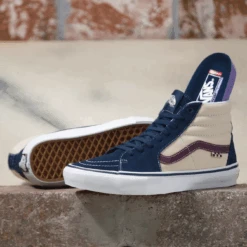 Vans Skate Sk8-Hi Dress Blues/Turtledove -Wintersport vans skate sk8hi dress bluesturtledove overview