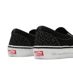 Vans Skate Slip-On Krooked By Natas 12 Vans Skate Slip-On Krooked By Natas -Wintersport vans skate slipon krooked by natas heel