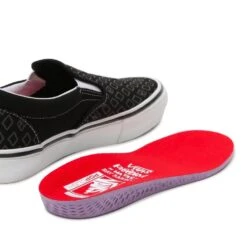 Vans Skate Slip-On Krooked By Natas 10 Vans Skate Slip-On Krooked By Natas -Wintersport vans skate slipon krooked by natas sole